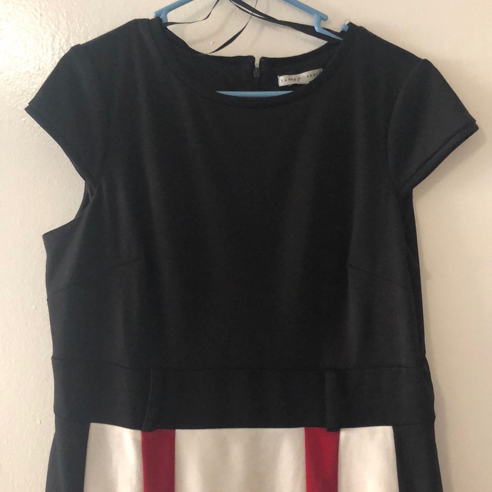Color Block dress - Picture 2 of 3